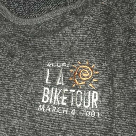 LA Bike Tour sweater and Marathon Pin XVII - Picture 3 of 11